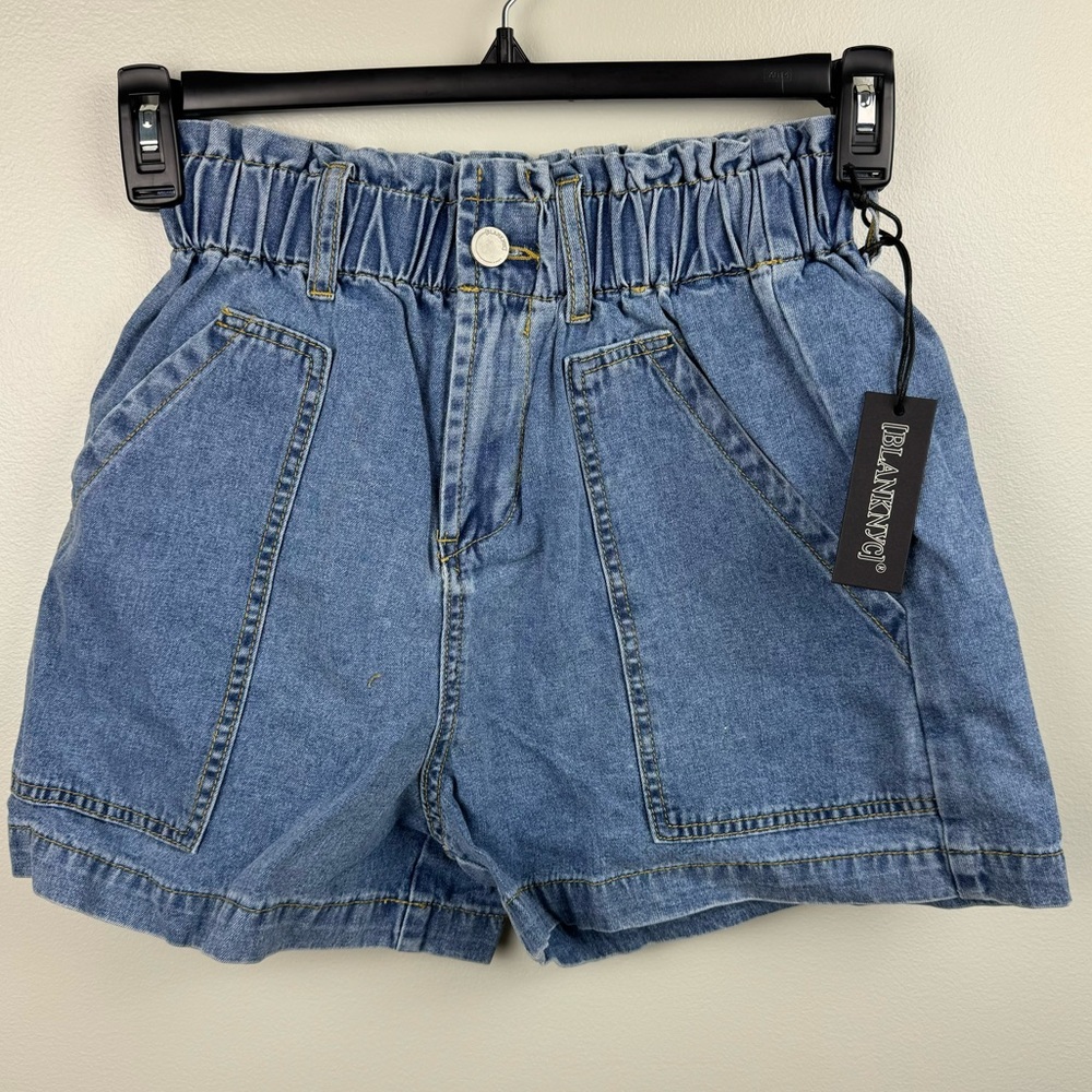 BLANK NYC Elastic Waist Shorts Size Small